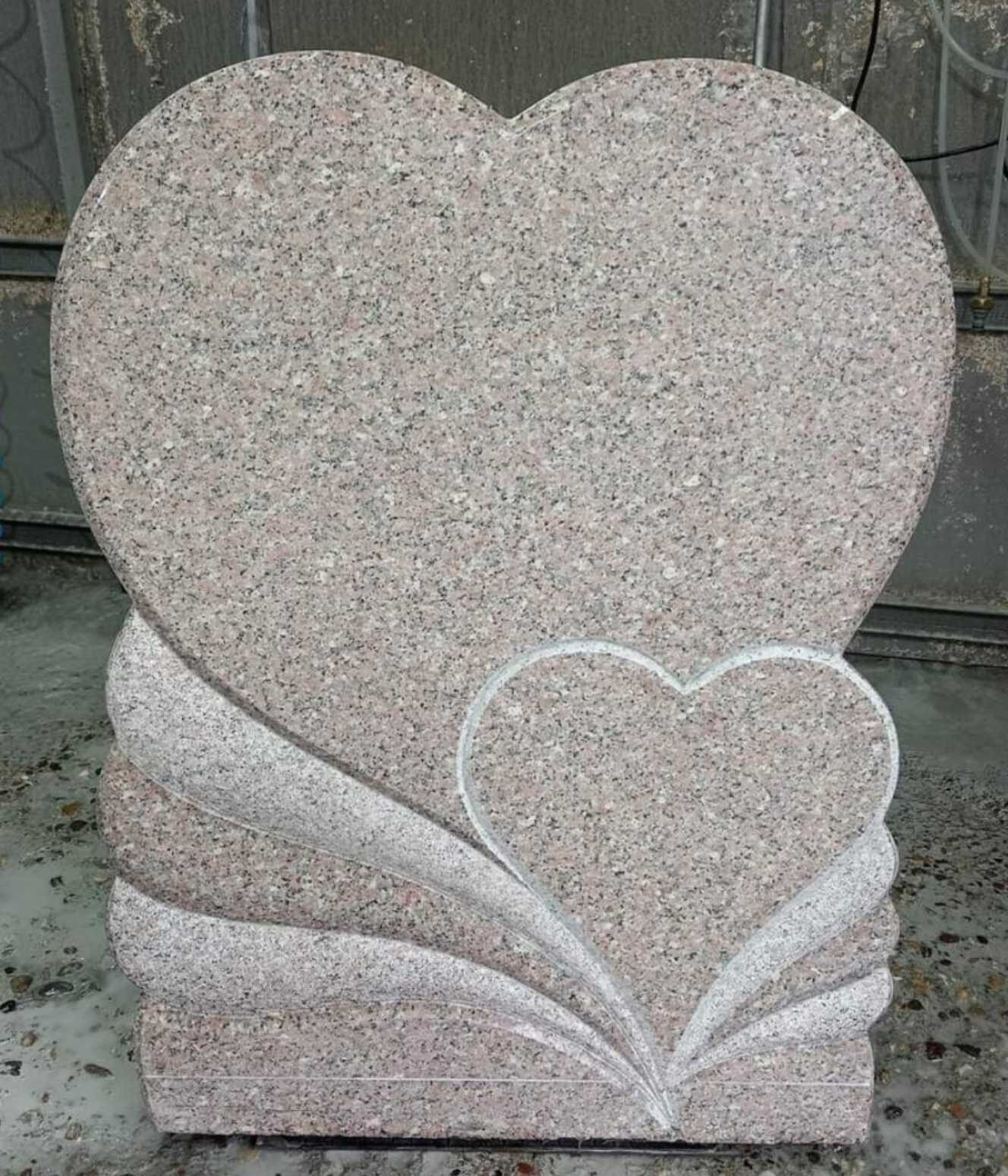 Spomenik srce – 013