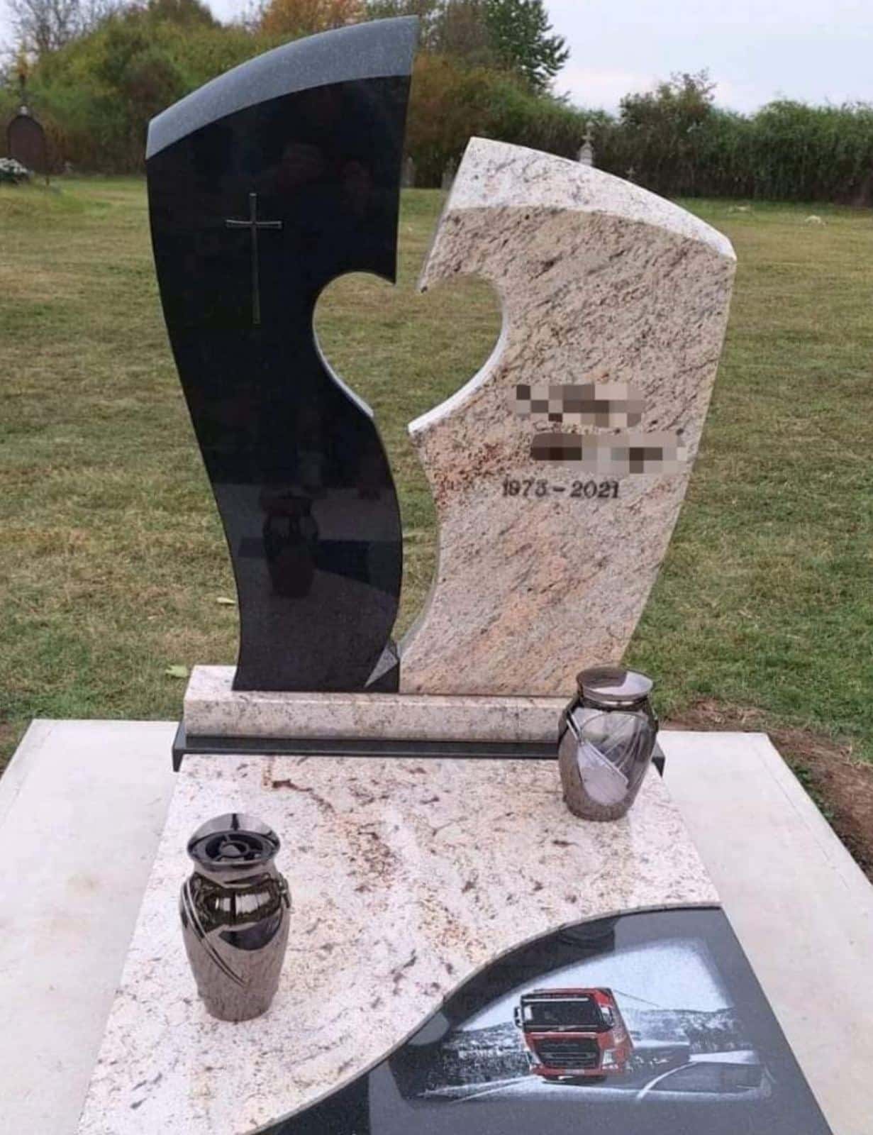 Spomenik srce – 050