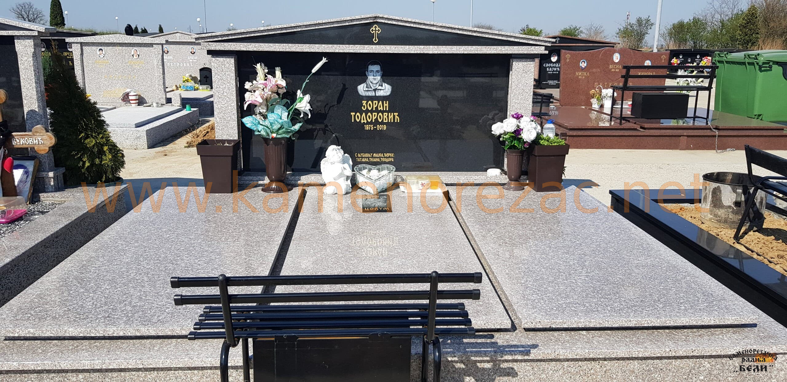 Spomenik Kapitel 058