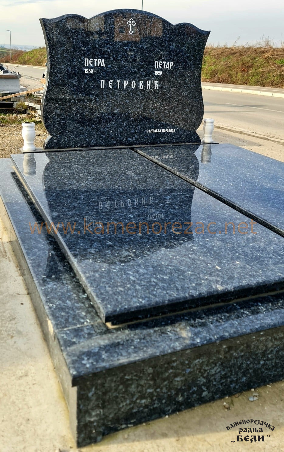Spomenik 034